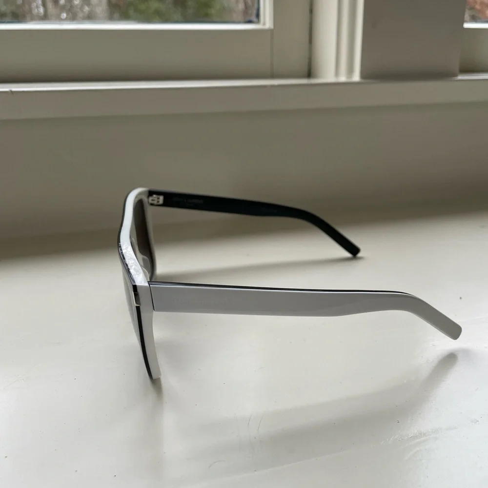 Saint Laurent Black and White Sunglasses with Dark Lenses - Picture 3 of 3